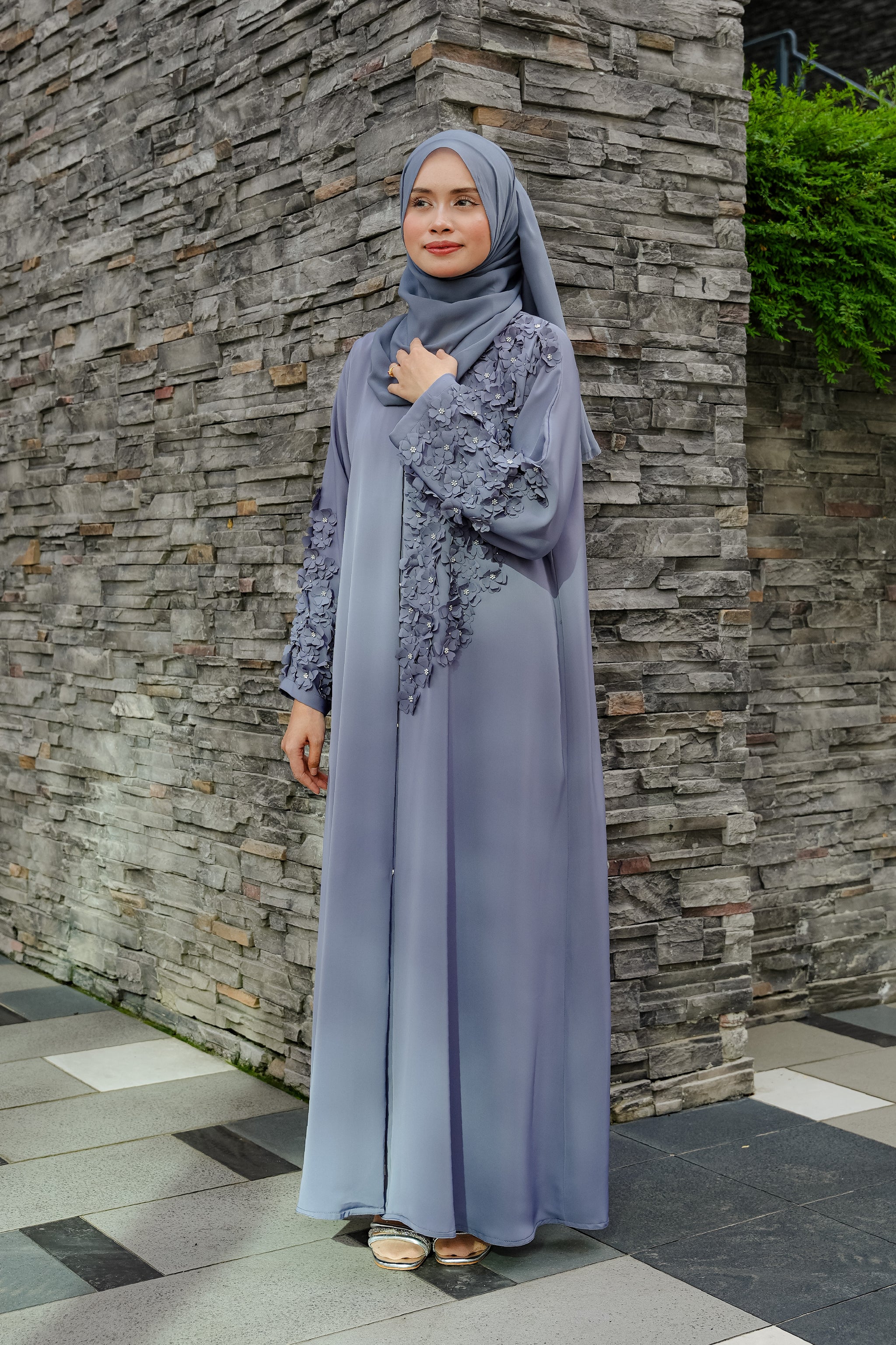 Zalia abaya in grey – Bella Raz
